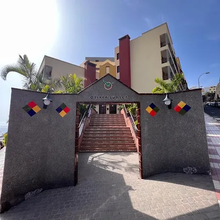 Olivia Sunset Blanco Apartman *