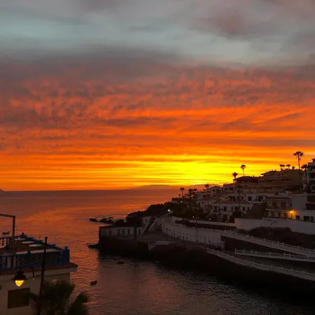 Olivia Sunset Blanco * Puerto de Santiago